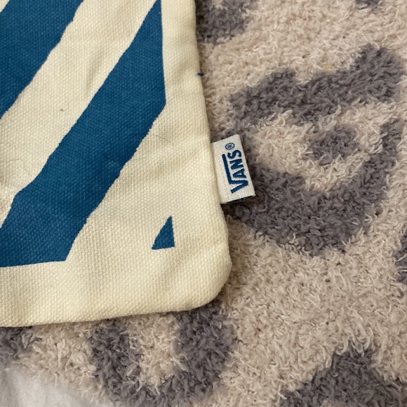 Vans Bag - Picture 2 of 2